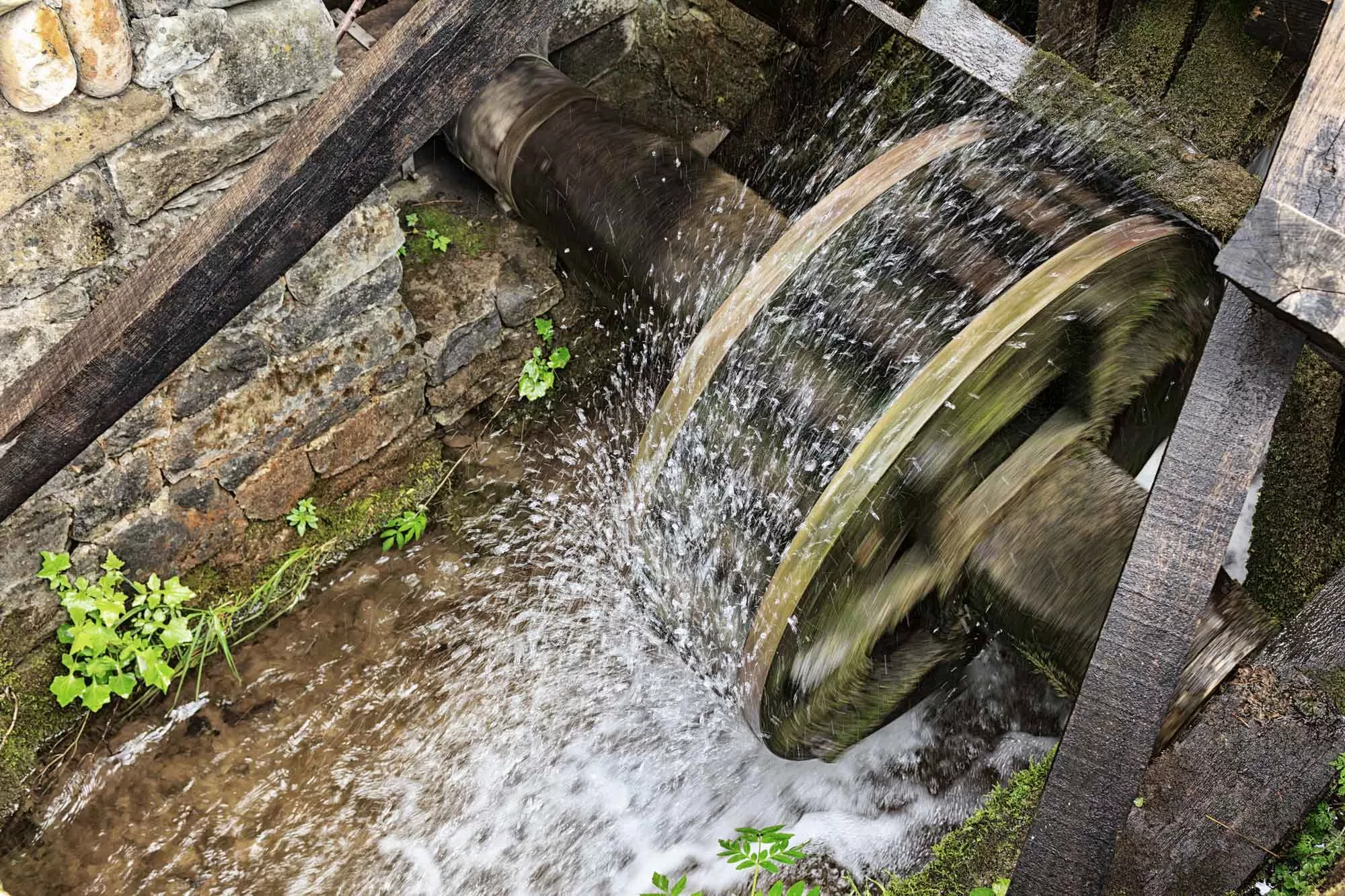 Water wheel istock valentinrussanov