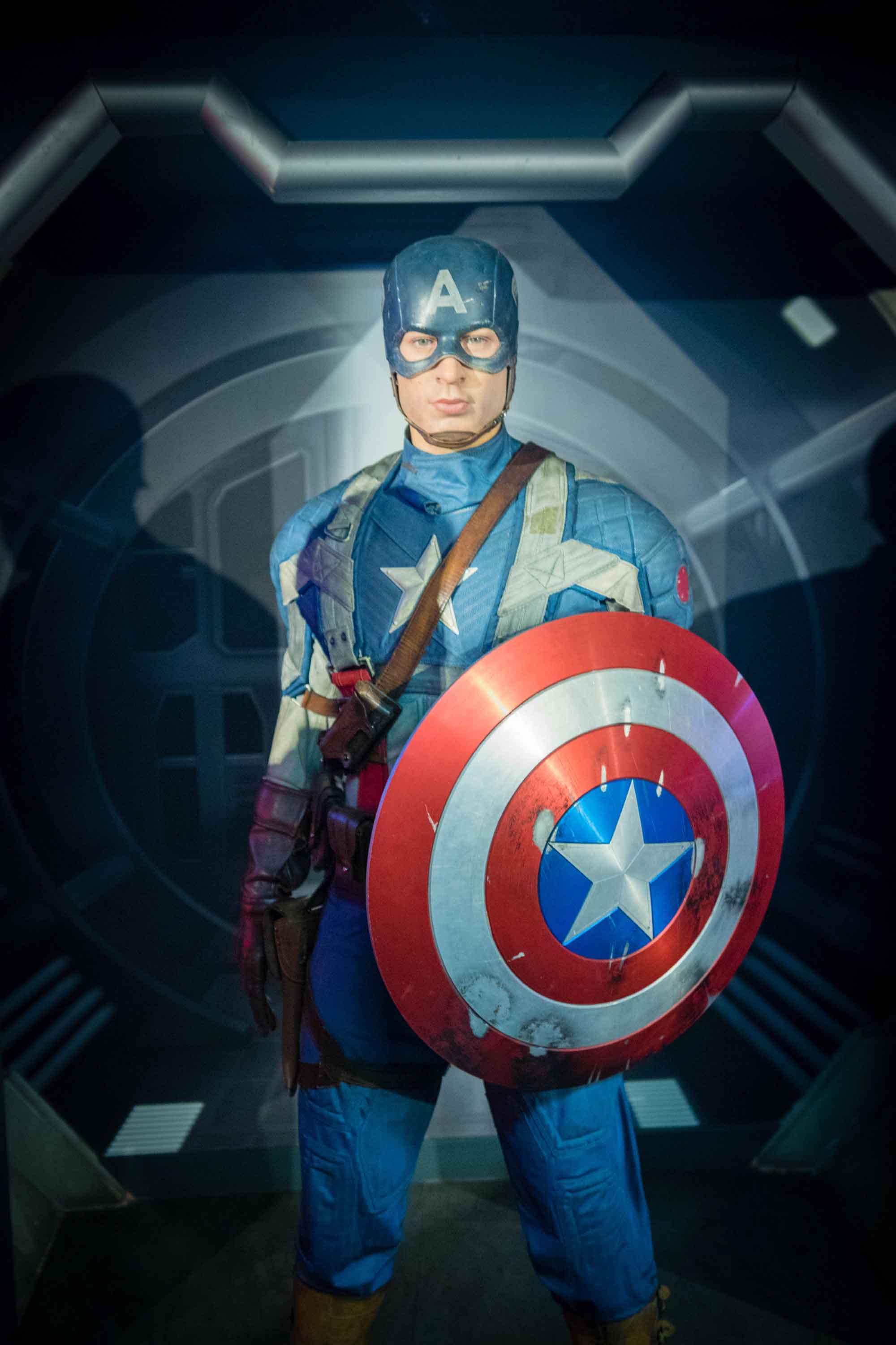 Chris_Evans_as_Steve_Rogers_aka_Captain_America_(34407349161).jpg
