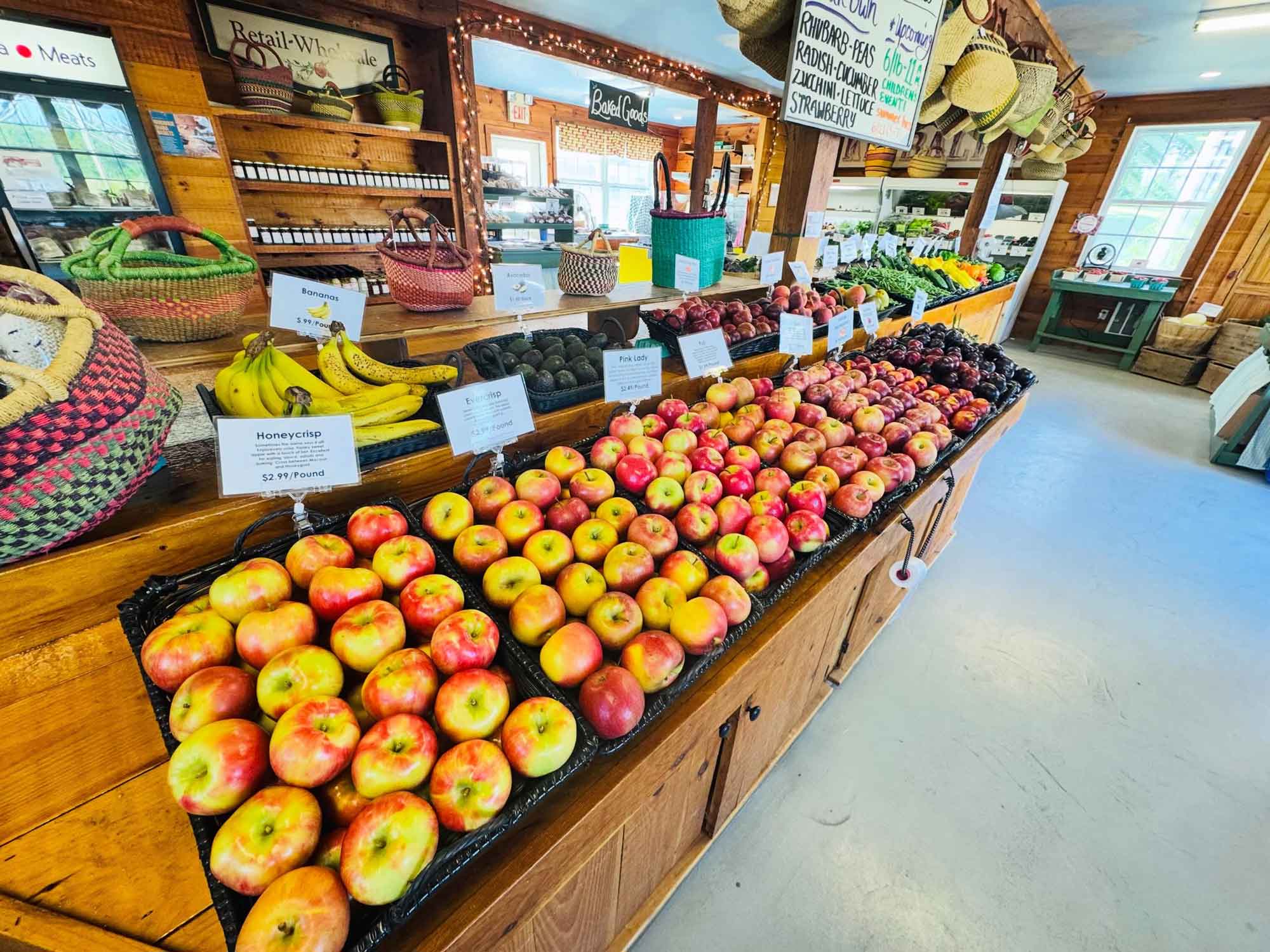 Kimball-Fruit-Farm-Apples.jpg